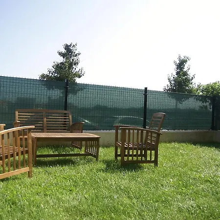 Apartment Cercano A La Playa Con Jardin
